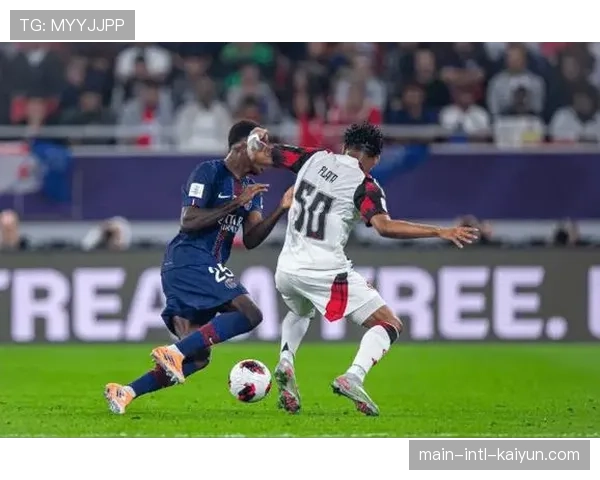 巴黎5-4拜仁，克瓦拉茨赫利亚登贝莱双双梅开二度